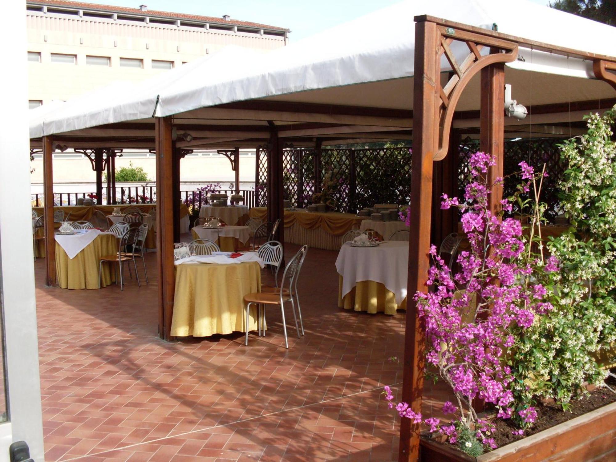 Hotel Eur Parco Dei Pini 3*